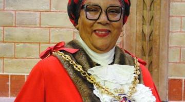 Mayor of Ipswich wearing her chain and robes of office